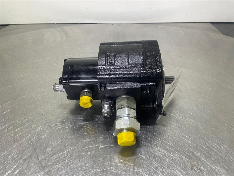 Manitou MRT2145-53013192-Gearpump/Zahnradpumpe - نظام الهيدروليك - آلات البناء: صورة 1 Manitou MRT2145-53013192-Gearpump/Zahnradpumpe - نظام الهيدروليك - آلات البناء: صورة 1