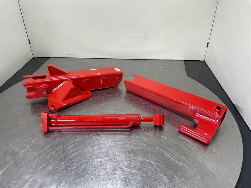 Manitou - Trailer hitch/Anhängerkupplung/Trekhaak - إطار/ شاسيه - آلات البناء: صورة 1 Manitou - Trailer hitch/Anhängerkupplung/Trekhaak - إطار/ شاسيه - آلات البناء: صورة 1