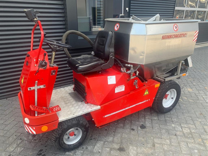 NORCAR MINKOMATIC 670 DLA - معدات الثروة الحيوانية: صورة 5 NORCAR MINKOMATIC 670 DLA - معدات الثروة الحيوانية: صورة 5