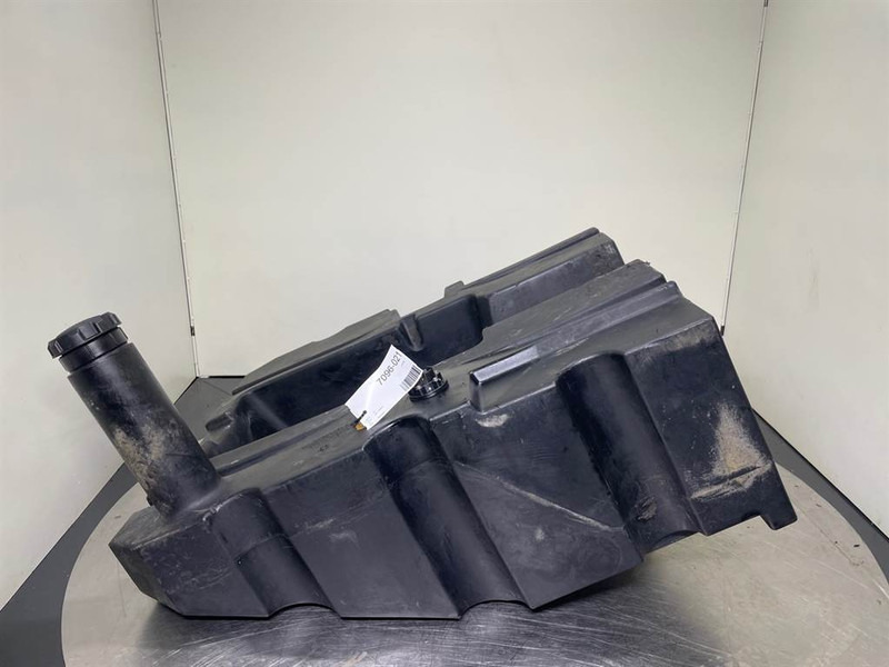New Holland W110C-87400409-Fuel tank/Kraftstofftank - إطار/ شاسيه - آلات البناء: صورة 1 New Holland W110C-87400409-Fuel tank/Kraftstofftank - إطار/ شاسيه - آلات البناء: صورة 1