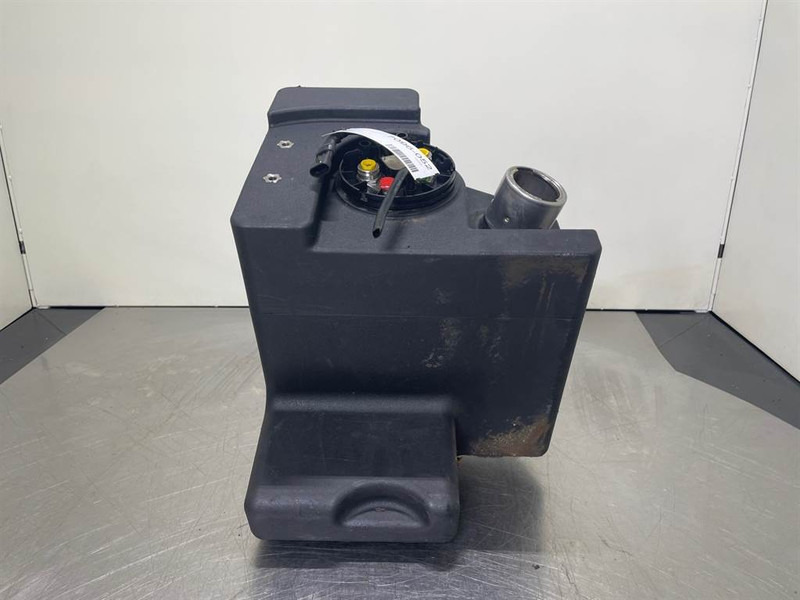 New Holland W110C-CNH 84491464-Fuel tank/Kraftstofftank - إطار/ شاسيه - آلات البناء: صورة 1 New Holland W110C-CNH 84491464-Fuel tank/Kraftstofftank - إطار/ شاسيه - آلات البناء: صورة 1