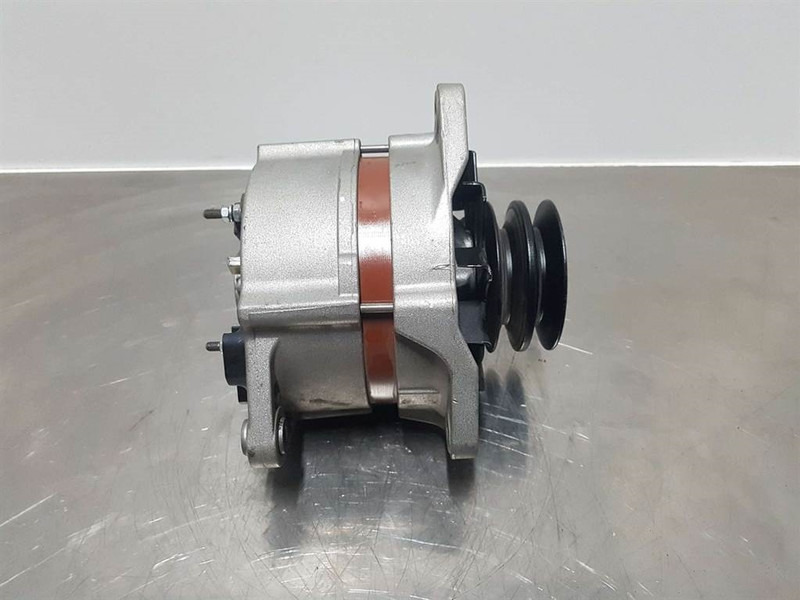 Perkins 1004-24V 55A-Alternator/Lichtmaschine/Dynamo - محرك - آلات البناء: صورة 3 Perkins 1004-24V 55A-Alternator/Lichtmaschine/Dynamo - محرك - آلات البناء: صورة 3