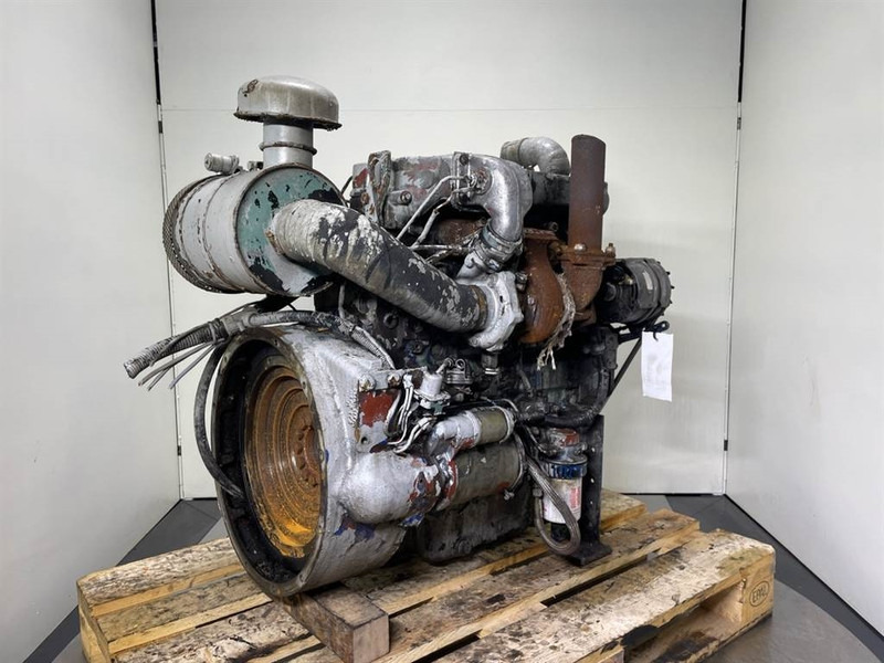 Perkins 1004-4T - Engine/Motor - محرك - آلات البناء: صورة 4 Perkins 1004-4T - Engine/Motor - محرك - آلات البناء: صورة 4