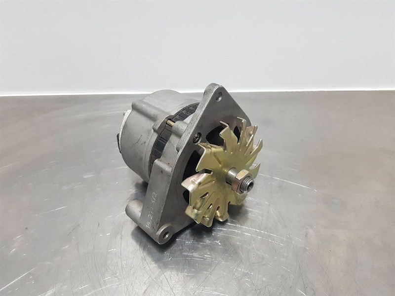 Perkins 4.236-14V 55A-Alternator/Lichtmaschine/Dynamo - محرك - آلات البناء: صورة 1 Perkins 4.236-14V 55A-Alternator/Lichtmaschine/Dynamo - محرك - آلات البناء: صورة 1