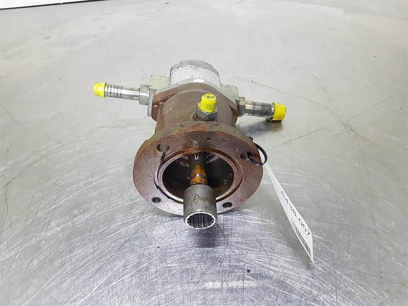 Poclain 904333031-W3943531-Hydraulic motor/Hydraulikmotor - نظام الهيدروليك - آلات البناء: صورة 2 Poclain 904333031-W3943531-Hydraulic motor/Hydraulikmotor - نظام الهيدروليك - آلات البناء: صورة 2