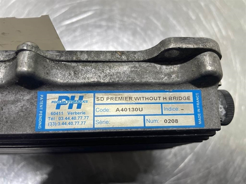 Poclain Smart Drive - ECU/Control box/Steuermodul - النظام الكهربائي - آلات البناء: صورة 4 Poclain Smart Drive - ECU/Control box/Steuermodul - النظام الكهربائي - آلات البناء: صورة 4