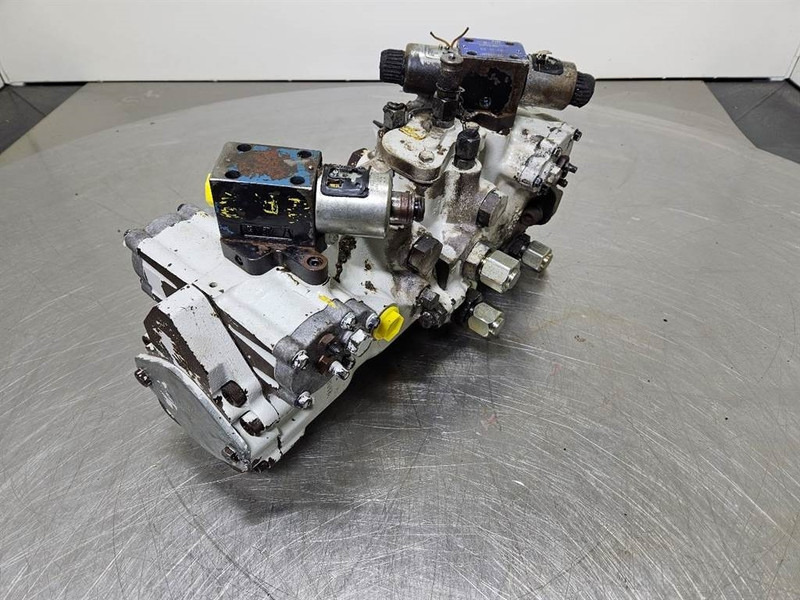 Sauer Sundstrand -7090202-Tandem pump/Fahrpumpe/Ri - نظام الهيدروليك - آلات البناء: صورة 4 Sauer Sundstrand -7090202-Tandem pump/Fahrpumpe/Ri - نظام الهيدروليك - آلات البناء: صورة 4