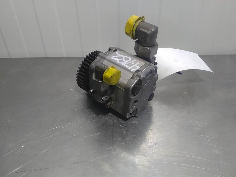 Sauer Sundstrand SNP2NN/011LN04AAP1B785 - Gearpump - نظام الهيدروليك: صورة 2 Sauer Sundstrand SNP2NN/011LN04AAP1B785 - Gearpump - نظام الهيدروليك: صورة 2