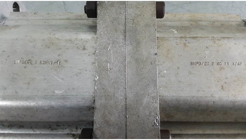 Sauer Sundstrand SNP3/22SSC47/4E - Gearpump/Zahnra - نظام الهيدروليك: صورة 3 Sauer Sundstrand SNP3/22SSC47/4E - Gearpump/Zahnra - نظام الهيدروليك: صورة 3