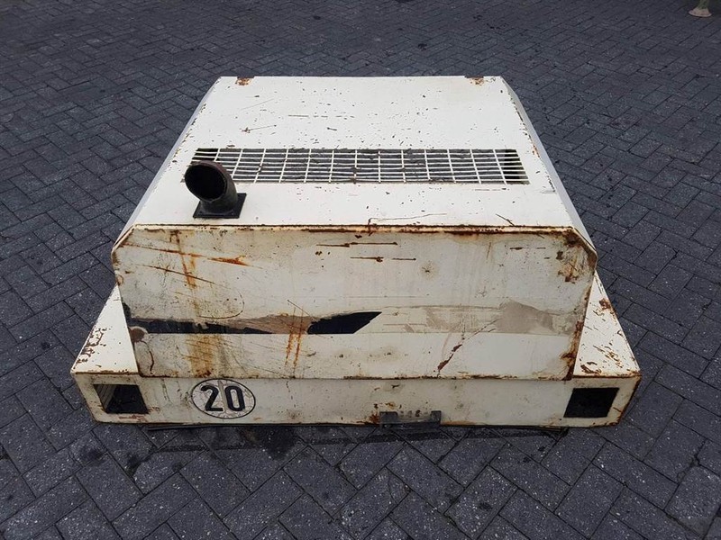 Schaeff SKL831 - Engine hood/Motorhaube/Motorkap - إطار/ شاسيه - آلات البناء: صورة 2 Schaeff SKL831 - Engine hood/Motorhaube/Motorkap - إطار/ شاسيه - آلات البناء: صورة 2