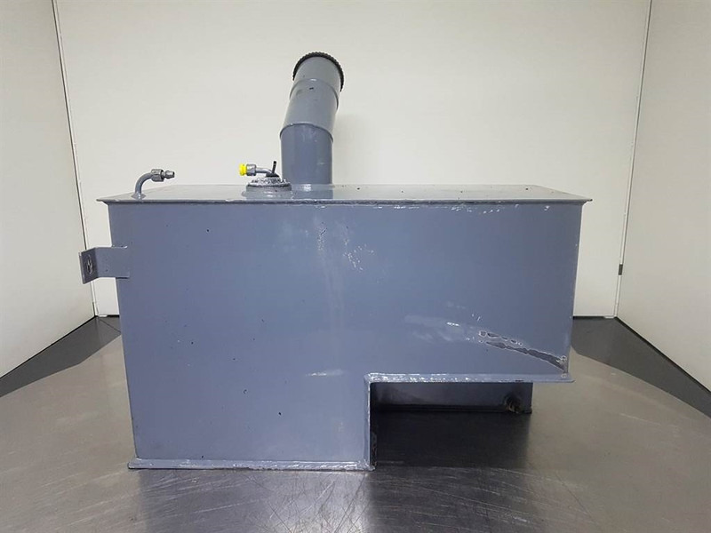 Schaeff SKL844-Terex 6453014001-Fuel tank/Kraftstofftank - إطار/ شاسيه - آلات البناء: صورة 2 Schaeff SKL844-Terex 6453014001-Fuel tank/Kraftstofftank - إطار/ شاسيه - آلات البناء: صورة 2