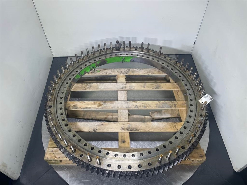 Sennebogen 835E-127775-Slewing ring/Drehkranz/Draaikrans - إطار/ شاسيه - آلات البناء: صورة 2 Sennebogen 835E-127775-Slewing ring/Drehkranz/Draaikrans - إطار/ شاسيه - آلات البناء: صورة 2