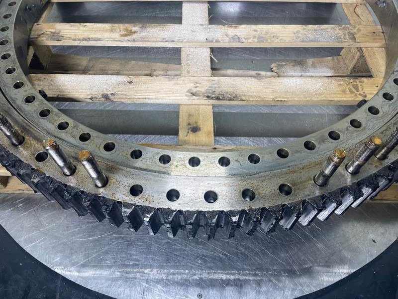 Sennebogen 835E-127775-Slewing ring/Drehkranz/Draaikrans - إطار/ شاسيه - آلات البناء: صورة 4 Sennebogen 835E-127775-Slewing ring/Drehkranz/Draaikrans - إطار/ شاسيه - آلات البناء: صورة 4