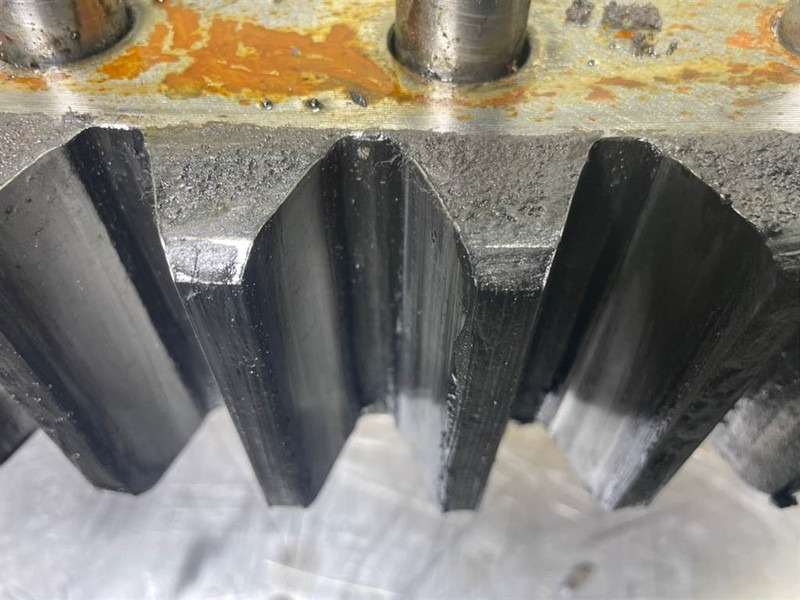 Sennebogen 835E-127775-Slewing ring/Drehkranz/Draaikrans - إطار/ شاسيه - آلات البناء: صورة 5 Sennebogen 835E-127775-Slewing ring/Drehkranz/Draaikrans - إطار/ شاسيه - آلات البناء: صورة 5