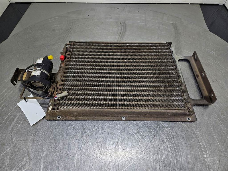 Sennebogen 835E-156803-Airco condenser/Klimakondensator - إطار/ شاسيه - آلات البناء: صورة 1 Sennebogen 835E-156803-Airco condenser/Klimakondensator - إطار/ شاسيه - آلات البناء: صورة 1