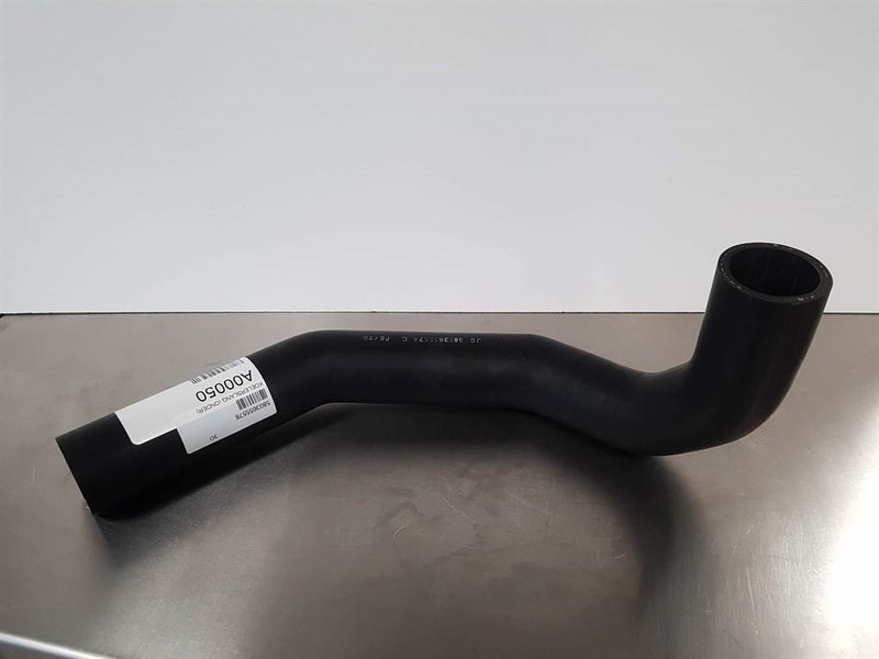 Terex TL120 - Hose / Schlauch / Slang - المحرك و قطع الغيار - آلات البناء: صورة 5 Terex TL120 - Hose / Schlauch / Slang - المحرك و قطع الغيار - آلات البناء: صورة 5