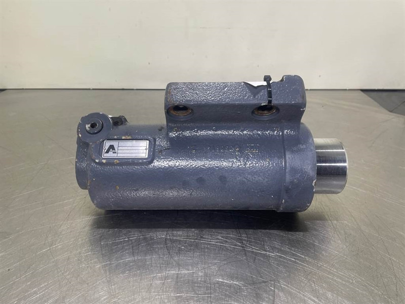 Terex TW150-6057768-Support cylinder/Stuetzzylinder - نظام الهيدروليك - آلات البناء: صورة 1 Terex TW150-6057768-Support cylinder/Stuetzzylinder - نظام الهيدروليك - آلات البناء: صورة 1