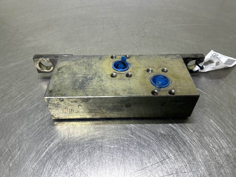 Terex TW150-6058150-Distributor/Verteiler - نظام الهيدروليك - آلات البناء: صورة 1 Terex TW150-6058150-Distributor/Verteiler - نظام الهيدروليك - آلات البناء: صورة 1