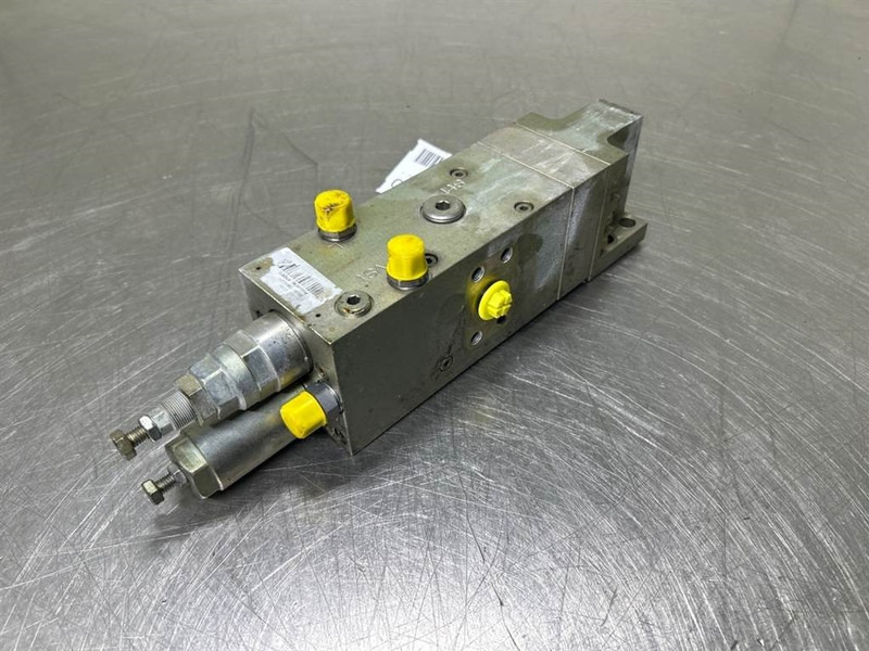 Terex TW150-6092613-Counterbalance valve/Senkbremsventil - نظام الهيدروليك - آلات البناء: صورة 1 Terex TW150-6092613-Counterbalance valve/Senkbremsventil - نظام الهيدروليك - آلات البناء: صورة 1