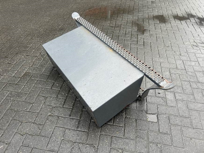 Terex TW150-6105515/6105516-Stair panel/Trittstufen - إطار/ شاسيه - آلات البناء: صورة 4 Terex TW150-6105515/6105516-Stair panel/Trittstufen - إطار/ شاسيه - آلات البناء: صورة 4