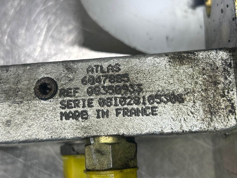 الكابينة والداخلية - آلات البناء Terex TW150-Atlas 6049419/6047885-Gas pedal: صورة 6