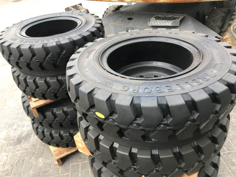 Trelleborg 12.00-20 Dual excavator solid-Tyre/Reifen/Banden - الإطارات والجنوط - آلات البناء: صورة 5 Trelleborg 12.00-20 Dual excavator solid-Tyre/Reifen/Banden - الإطارات والجنوط - آلات البناء: صورة 5