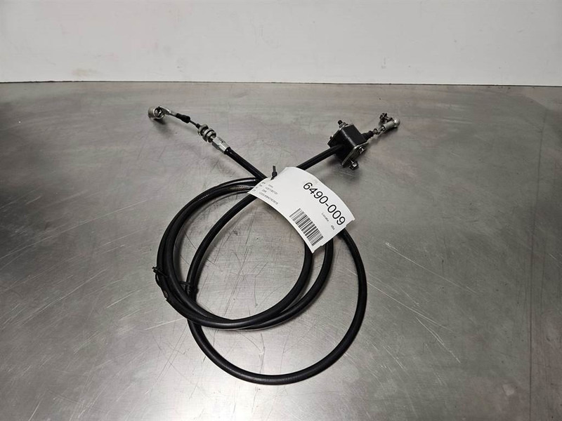 Volvo L40B-ZM2812373-Throttle cable/Gaszug/Gaskabel - إطار/ شاسيه - آلات البناء: صورة 2 Volvo L40B-ZM2812373-Throttle cable/Gaszug/Gaskabel - إطار/ شاسيه - آلات البناء: صورة 2