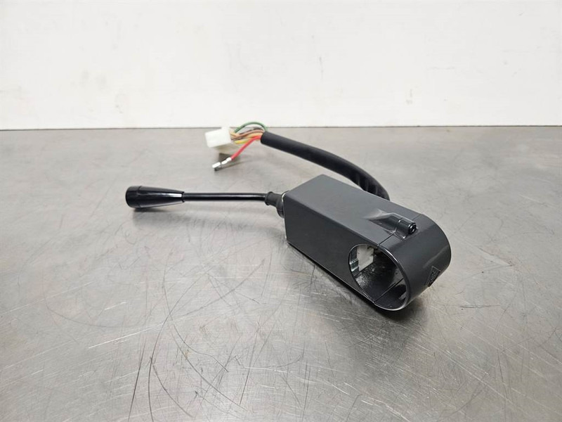 Zettelmeyer ZL 601 - Steer col switch/Lenkstockschalter - مفتاح عمود التوجيه - آلات البناء: صورة 2 Zettelmeyer ZL 601 - Steer col switch/Lenkstockschalter - مفتاح عمود التوجيه - آلات البناء: صورة 2