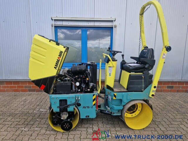 Ammann AV 16-2 Tandem Vibrationswalze Kanten Schneider - مدحلة: صورة 4 Ammann AV 16-2 Tandem Vibrationswalze Kanten Schneider - مدحلة: صورة 4