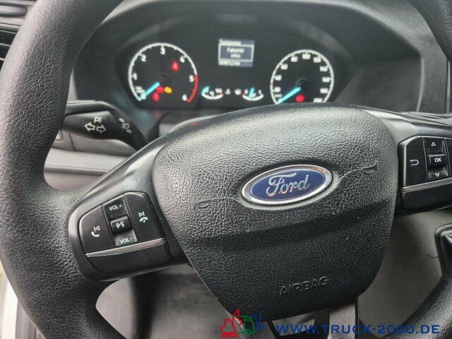 Ford Transit Custom 2.0 TDCi EURO 6 DAB Nur 95 TKM - ميكروباص: صورة 4 Ford Transit Custom 2.0 TDCi EURO 6 DAB Nur 95 TKM - ميكروباص: صورة 4