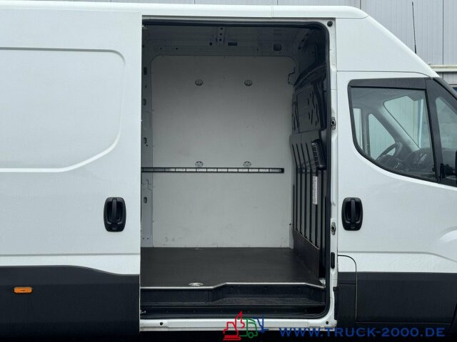 Iveco Daily Maxi Hoch & Lang Autom. 3 Sitze TÜV 01/27 - فان: صورة 4 Iveco Daily Maxi Hoch & Lang Autom. 3 Sitze TÜV 01/27 - فان: صورة 4