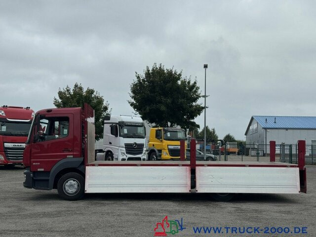 Mercedes-Benz Atego 823 3 Sitze + Klima + AHK + NUR 60.153 Km - شاحنات مسطحة: صورة 3 Mercedes-Benz Atego 823 3 Sitze + Klima + AHK + NUR 60.153 Km - شاحنات مسطحة: صورة 3