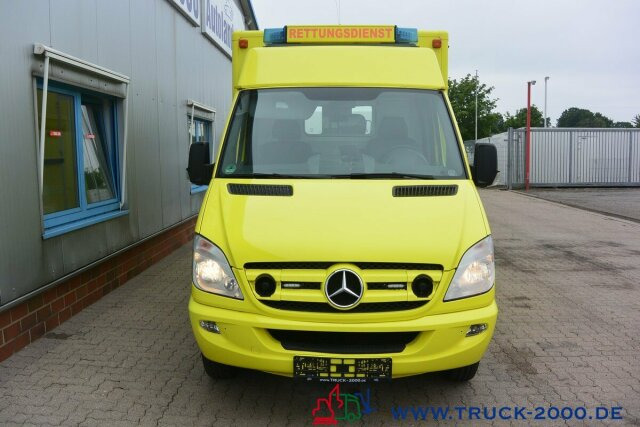 Mercedes-Benz Sprinter 516 CDI Intensiv- Rettung- Krankenwagen - سيارة اسعاف: صورة 4 Mercedes-Benz Sprinter 516 CDI Intensiv- Rettung- Krankenwagen - سيارة اسعاف: صورة 4