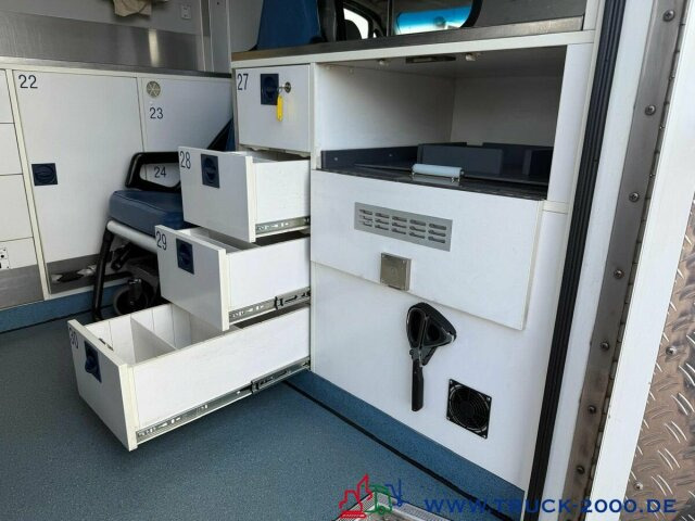 Mercedes-Benz Sprinter 516 Fahrtec RTW Luftfederung 1. Hand - سيارة اسعاف: صورة 3 Mercedes-Benz Sprinter 516 Fahrtec RTW Luftfederung 1. Hand - سيارة اسعاف: صورة 3