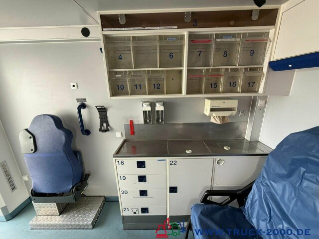 Mercedes-Benz Sprinter 516 Fahrtec RTW Luftfederung Retarder - سيارة اسعاف: صورة 2 Mercedes-Benz Sprinter 516 Fahrtec RTW Luftfederung Retarder - سيارة اسعاف: صورة 2