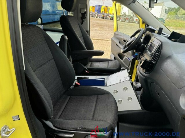 Mercedes-Benz Vito119 CDI 4x4 Notarzt Rettung Ambulance Klima - سيارة اسعاف: صورة 2 Mercedes-Benz Vito119 CDI 4x4 Notarzt Rettung Ambulance Klima - سيارة اسعاف: صورة 2