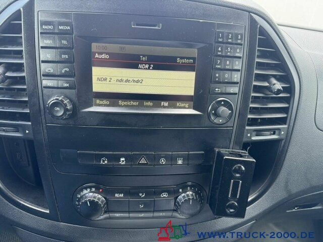 Mercedes-Benz Vito119 CDI 4x4 Notarzt Rettung Ambulance Klima - سيارة اسعاف: صورة 5 Mercedes-Benz Vito119 CDI 4x4 Notarzt Rettung Ambulance Klima - سيارة اسعاف: صورة 5