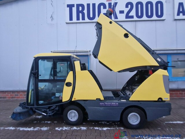 Schmidt Johnston Bucher Sweeper CX 201 Kehren + Sprühen Klima - سياره كنس شوارع: صورة 2 Schmidt Johnston Bucher Sweeper CX 201 Kehren + Sprühen Klima - سياره كنس شوارع: صورة 2