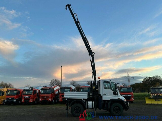 Unimog U 300 4x4 mit Kran Nur 78.144 KM zGG.7.490Kg. - شاحنة مفتوحة: صورة 3 Unimog U 300 4x4 mit Kran Nur 78.144 KM zGG.7.490Kg. - شاحنة مفتوحة: صورة 3