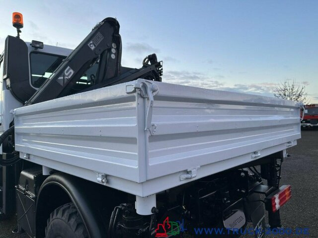 Unimog U 300 4x4 mit Kran Nur 78.144 KM zGG.7.490Kg. - شاحنة مفتوحة: صورة 4 Unimog U 300 4x4 mit Kran Nur 78.144 KM zGG.7.490Kg. - شاحنة مفتوحة: صورة 4