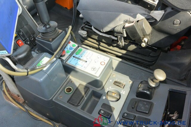 Unimog U 400 4 x 4 Mulag Teleskopausleger + Zapfwelle Unimog U 400 4 x 4 Mulag Teleskopausleger + Zapfwelle: صورة 7