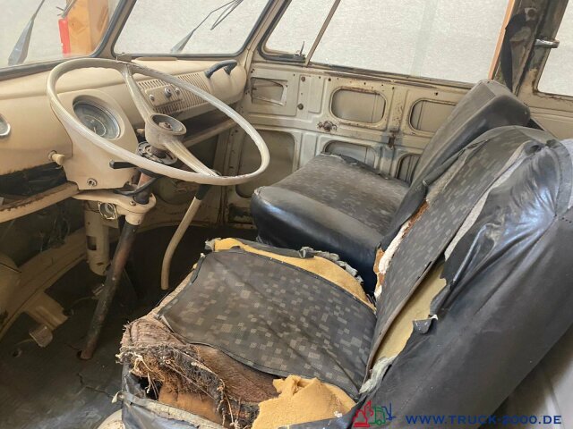 Volkswagen Bus mit Scheiben Restaurierungsobjekt Verzollt - فان: صورة 5 Volkswagen Bus mit Scheiben Restaurierungsobjekt Verzollt - فان: صورة 5