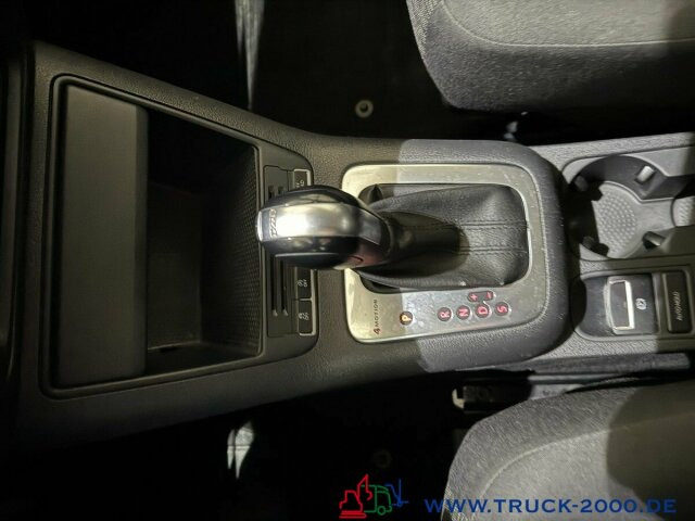 Volkswagen Tiguan 2.0 TDI 4Motion Automatik Klima - سيارة دفع رباعي: صورة 5 Volkswagen Tiguan 2.0 TDI 4Motion Automatik Klima - سيارة دفع رباعي: صورة 5