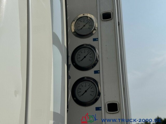 Volvo FE 18 280 3 Zonen Frisch- + Tiefkühler Carrier - شاحنة الفريزر: صورة 4 Volvo FE 18 280 3 Zonen Frisch- + Tiefkühler Carrier - شاحنة الفريزر: صورة 4