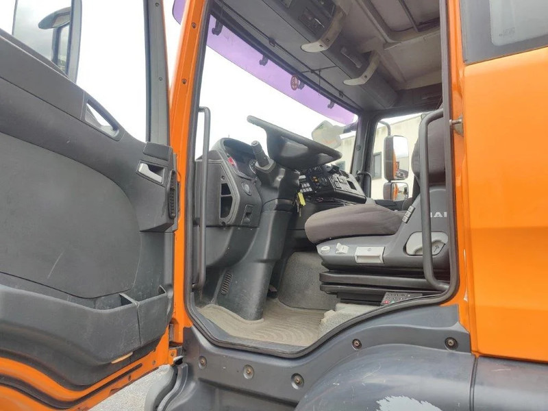 MAN TGA 26.320 6x2 garbage truck ZOELLER - شاحنة النفايات: صورة 5 MAN TGA 26.320 6x2 garbage truck ZOELLER - شاحنة النفايات: صورة 5