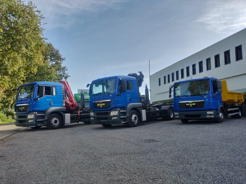 MAN Wij zoeken vrachtwagens / kranen / containersystemen - شاحنة مقفلة: صورة 1 MAN Wij zoeken vrachtwagens / kranen / containersystemen - شاحنة مقفلة: صورة 1