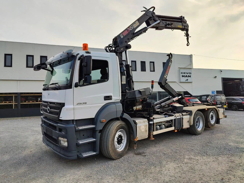 Mercedes-Benz Axor 2536 Euro5 container multilift crane HIAB 220 - شاحنة ذات خطاف, شاحنة كرين: صورة 1 Mercedes-Benz Axor 2536 Euro5 container multilift crane HIAB 220 - شاحنة ذات خطاف, شاحنة كرين: صورة 1