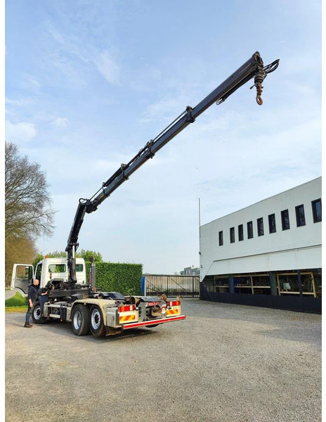 Mercedes-Benz Axor 2536 Euro5 container multilift crane HIAB 220 - شاحنة ذات خطاف, شاحنة كرين: صورة 5 Mercedes-Benz Axor 2536 Euro5 container multilift crane HIAB 220 - شاحنة ذات خطاف, شاحنة كرين: صورة 5