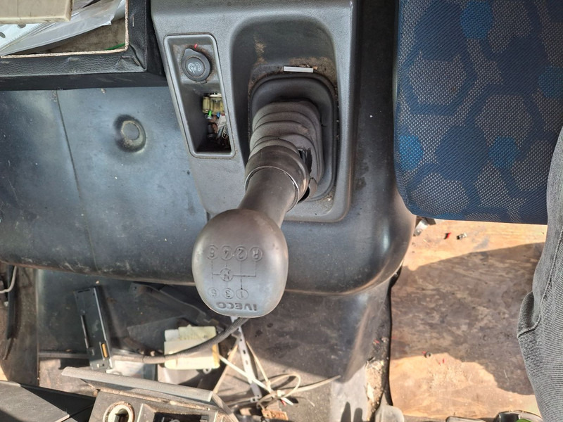 شاحنة هيكل كابينة Iveco ML150E21 EUROCARGO: صورة 6