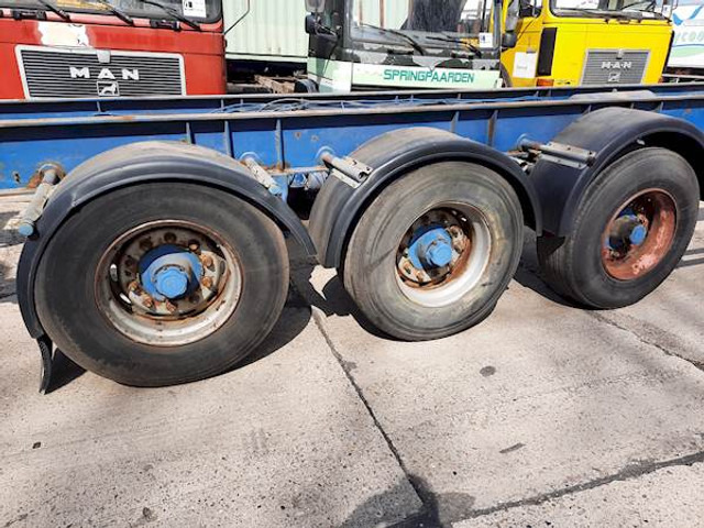 MC ELVANEY MOTORS LTD 40FT - نصف مقطورة لنقل الحاويات: صورة 3 MC ELVANEY MOTORS LTD 40FT - نصف مقطورة لنقل الحاويات: صورة 3